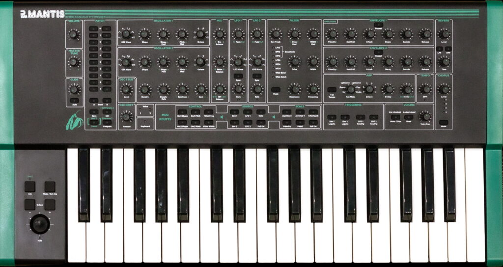 ルックスもサウンドも魅力の現行シンセサイザー ~ PWM Mantis